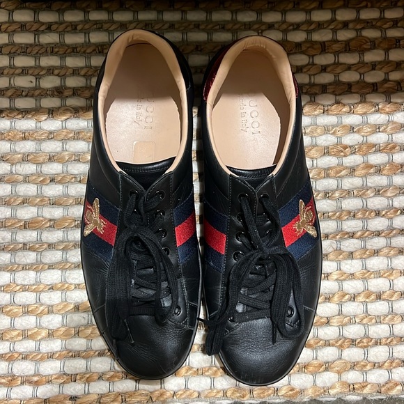 Gucci 10 1/2 Men’s black sneakers. Amazing condition - barely worn! - Picture 1 of 4